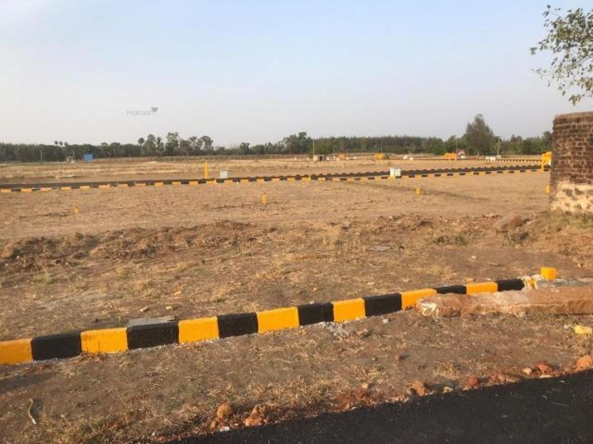  Land in Chennai, India No. 37780