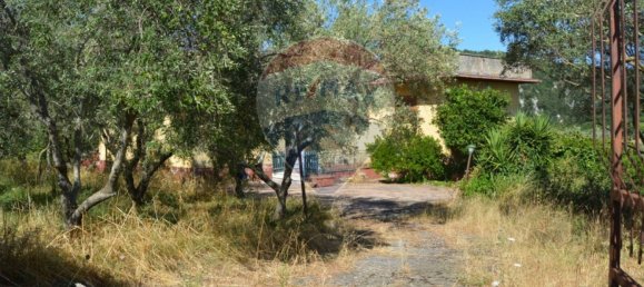 3 Schlafzimmer Villa in Castel di Sasso, Italy, Nr. 270463 3