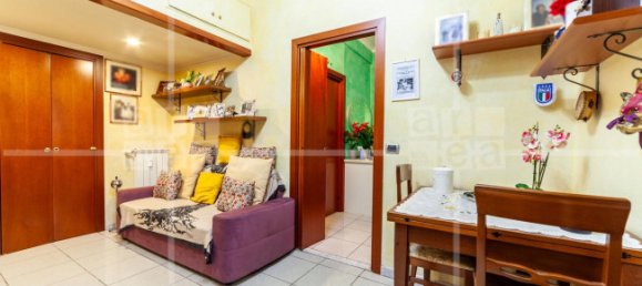 1 bedroom Apartment in Rome, Italy No. 145021 2
