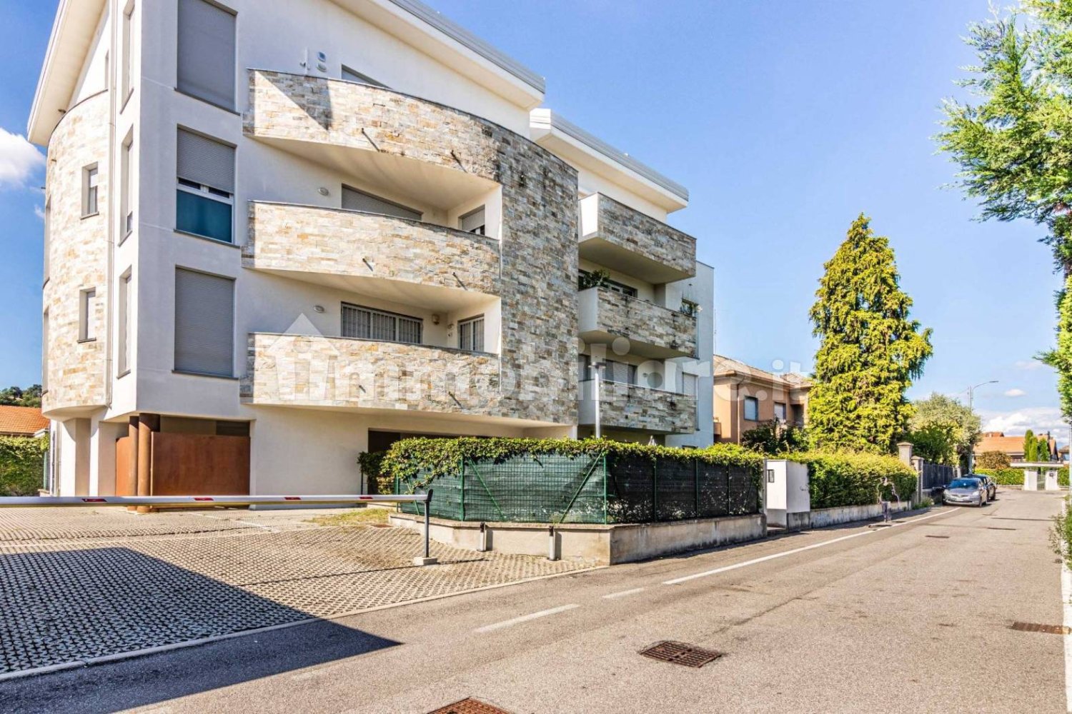 1 غرف نوم شقة في Mariano Comense, Italy رقم 374310