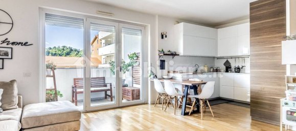 1 غرف نوم شقة في Mariano Comense, Italy رقم 374310 2