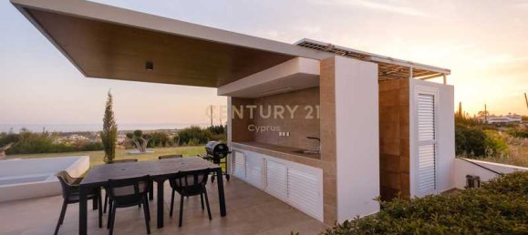 4 bedrooms Villa in Pegeia, Cyprus No. 18425 4