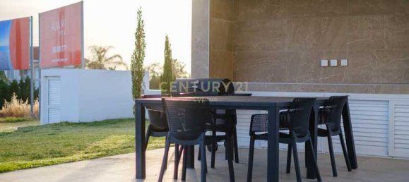 4 bedrooms Villa in Pegeia, Cyprus No. 18425 5