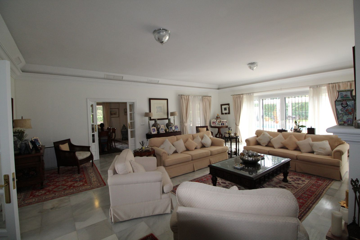 Вилла с 5 спальнями в Сан-Роке, Испания № 29223