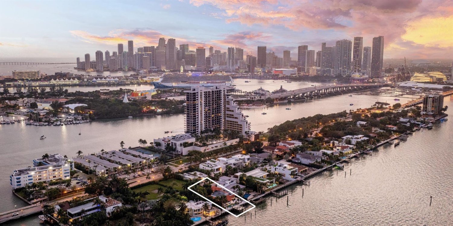 3 dormitorios villa en venta en Miami, Miami-Dade, Florida, USA № 613392