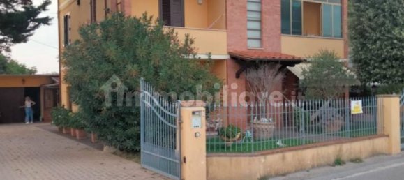 Вилла с 3 спальнями в Спелло, Италия № 353589 2