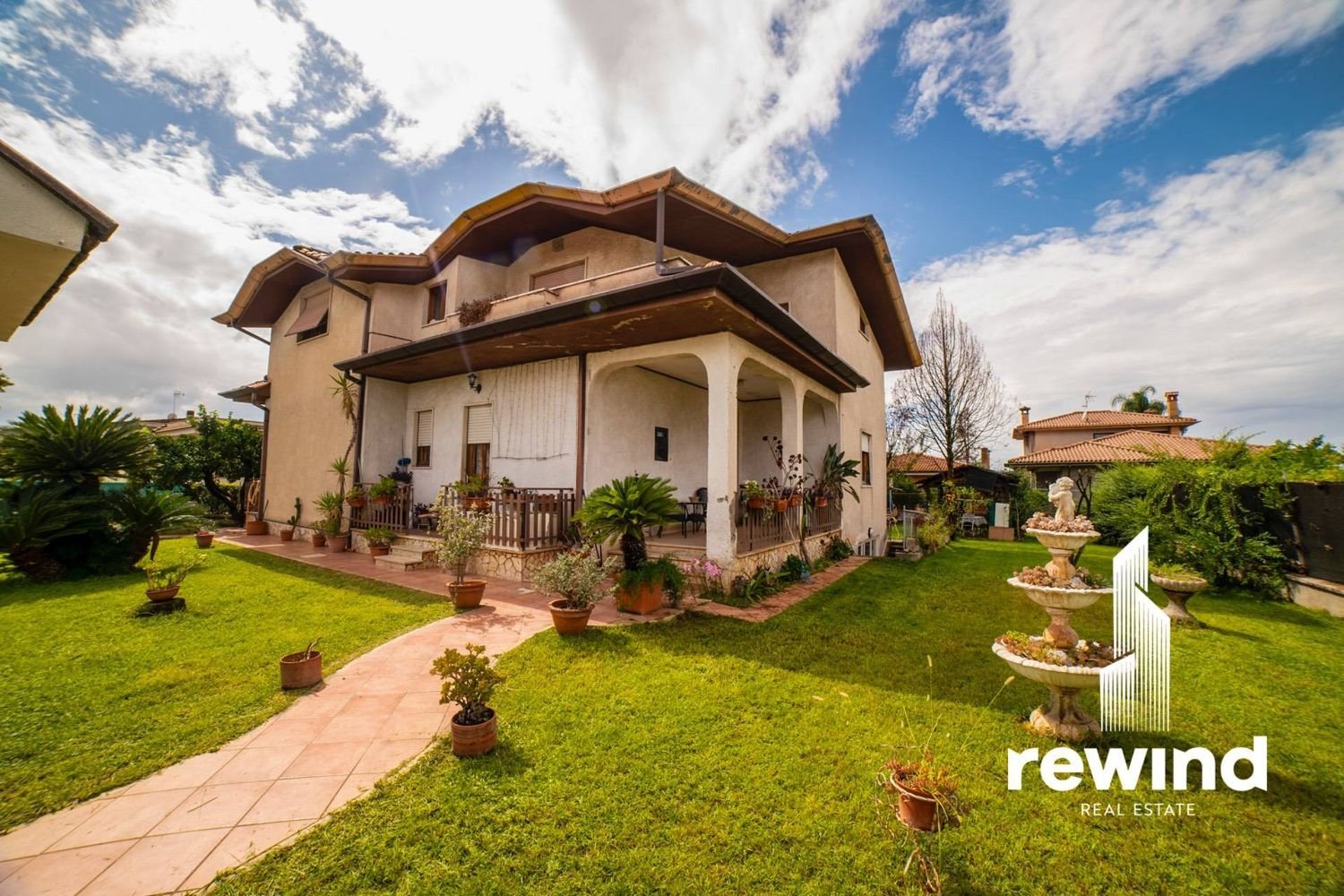 7غرفة فيلا في Cisterna di Latina, Italy رقم 204675