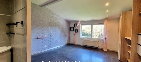 4 bedrooms House in Grosne, France No. 275367 14