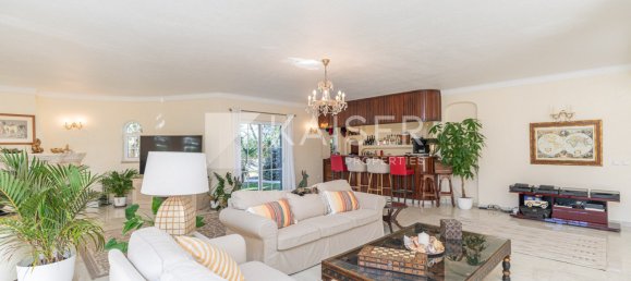 8 bedrooms Villa in Albufeira, Portugal No. 101987 12