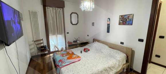 3 rooms Apartment in Guiglia, Italy No. 24216 6