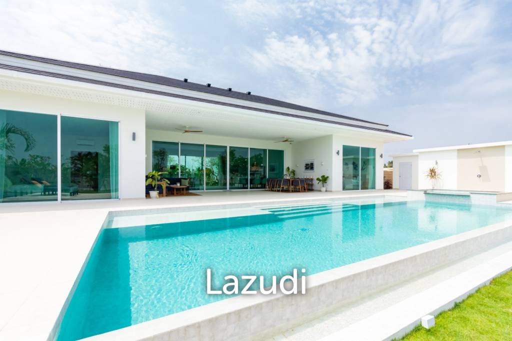 4 bedrooms Villa in Hua Hin, Thailand No. 25137