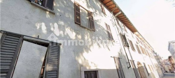 13 غرف نوم شقة في Oleggio, Italy رقم 1917 3