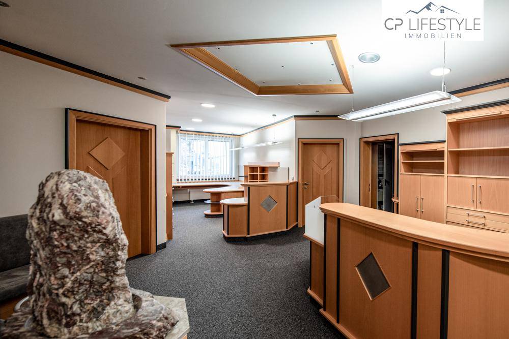 Oficina en Kitzbuhel, Austria 172 m² No. 228777