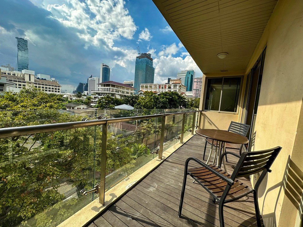 2 bedrooms Condo in Bangkok, Thailand No. 6391