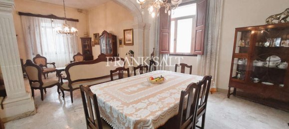 Таунхаус с 4 спальнями в Лука, Мальта № 2308 13