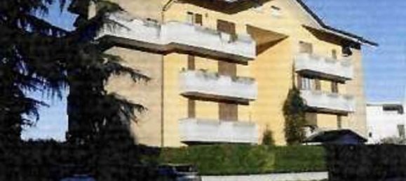 Apartamento de 6 habitaciónes en Limbiate, Italy No. 7802 3