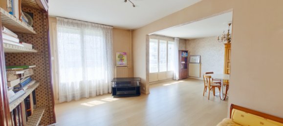 3 Schlafzimmer Wohnung in Tours, France, Nr. 254695 6