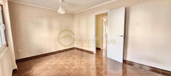 Apartamento de 2 dormitorios en Avilés, Spain No. 172404 7