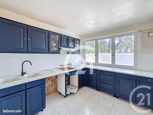 2 chambres Appartement à Villiers-le-Bel, France No. 353551