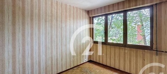 2 chambres Appartement à Villiers-le-Bel, France No. 353551 6