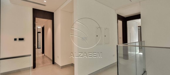 Moradia em banda T3 em Abu Dhabi, UAE N.º 29254 4