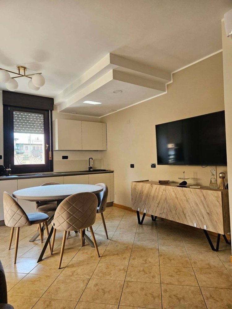 Квартира с 3 комнатами в Венеция, Италия № 258661