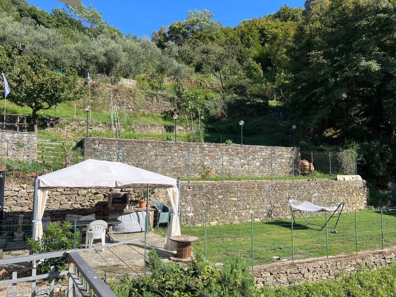 7 rooms Apartment in Genoa, Italy No. 310662