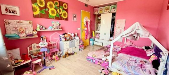 3 bedrooms House in Valdampierre, France No. 305596 8