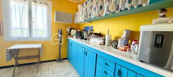 3 bedrooms House in Valdampierre, France No. 305596 5