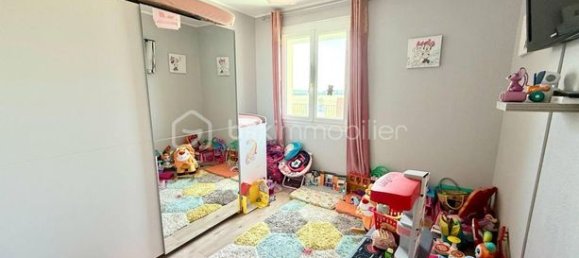 3 bedrooms House in Valdampierre, France No. 305596 7