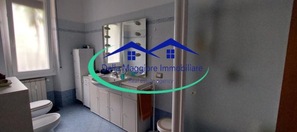 6 rooms Apartment in Livorno, Italy No. 4576 14