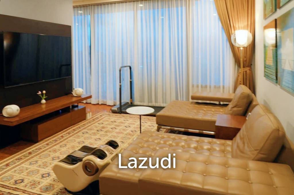 3 bedrooms Condo in Bangkok, Thailand No. 14658