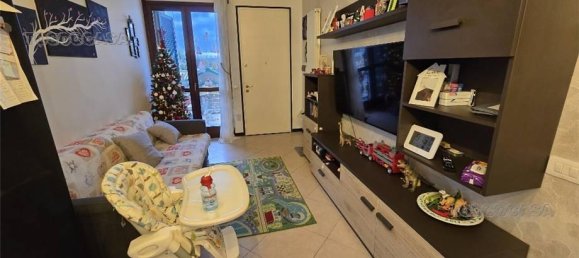 4-salle Appartement à Santa Croce sull'Arno, Italy No. 170852 3