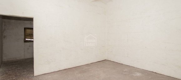 411m² Commercial property in Ciutadella De Menorca, Spain No. 1476 4