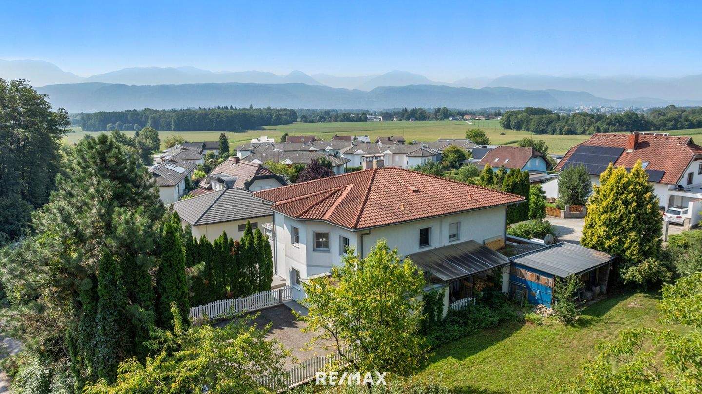 4 rooms Townhouse in Klagenfurt am Worthersee, Austria No. 219510