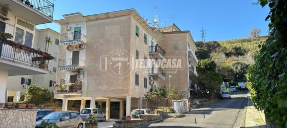 Apartamento de 3 dormitorios en Naples, Italy No. 119971 22