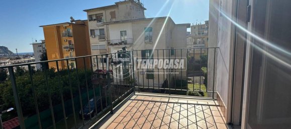 Apartamento de 3 dormitorios en Naples, Italy No. 119971 6