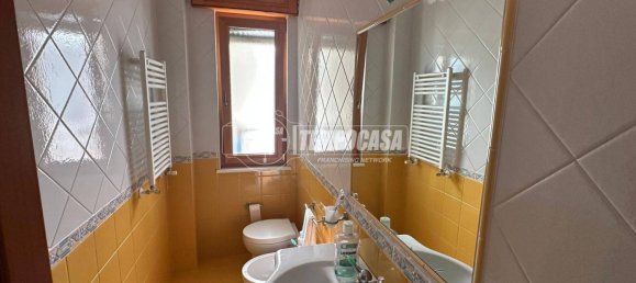 Apartamento de 3 dormitorios en Naples, Italy No. 119971 10