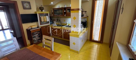Apartamento de 3 dormitorios en Naples, Italy No. 119971 12