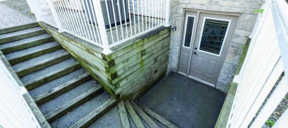 5 bedrooms House in Mississauga, Canada No. 813 5