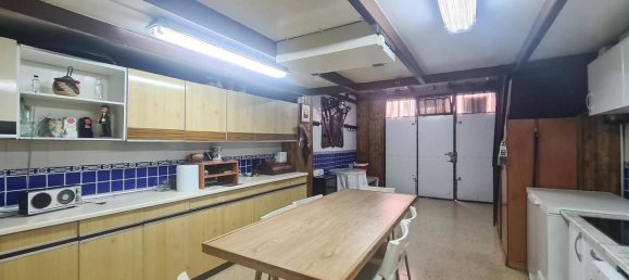 80m² Commercial property in Chartered Community of Navarre, Spain No. 116872 5