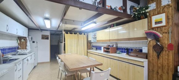 80m² Commercial property in Chartered Community of Navarre, Spain No. 116872 8