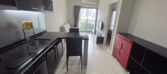 Apartamento com 1 quarto em condomínio em Khlong Toei, Thailand N.º 9288 7