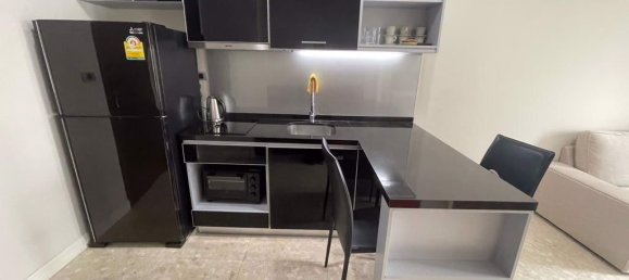 Apartamento com 1 quarto em condomínio em Khlong Toei, Thailand N.º 9288 3