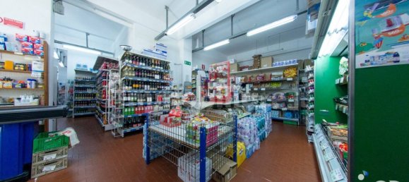 Imóvel comercial de 3 divisões em Genoa, Italy N.º 353334 12