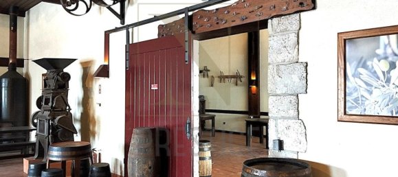 643m² Commercial property in Coimbra, Portugal No. 248829 22