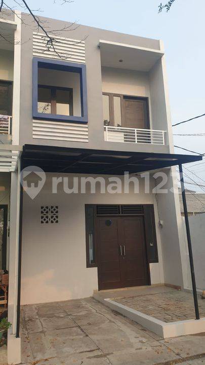 3 bedrooms House in Cengkareng, Indonesia No. 1423
