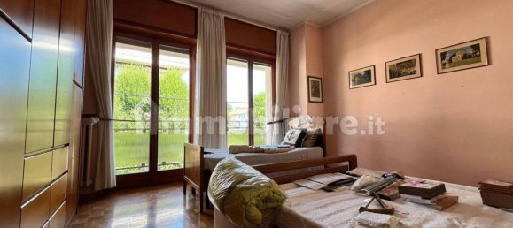 Apartamento de 5 dormitorios en Mariano Comense, Italy No. 259481 31