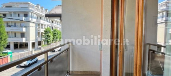 Apartamento de 5 dormitorios en Mariano Comense, Italy No. 259481 19