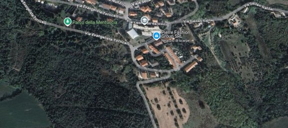 5 rooms Apartment in Fermo, Italy No. 93873 5